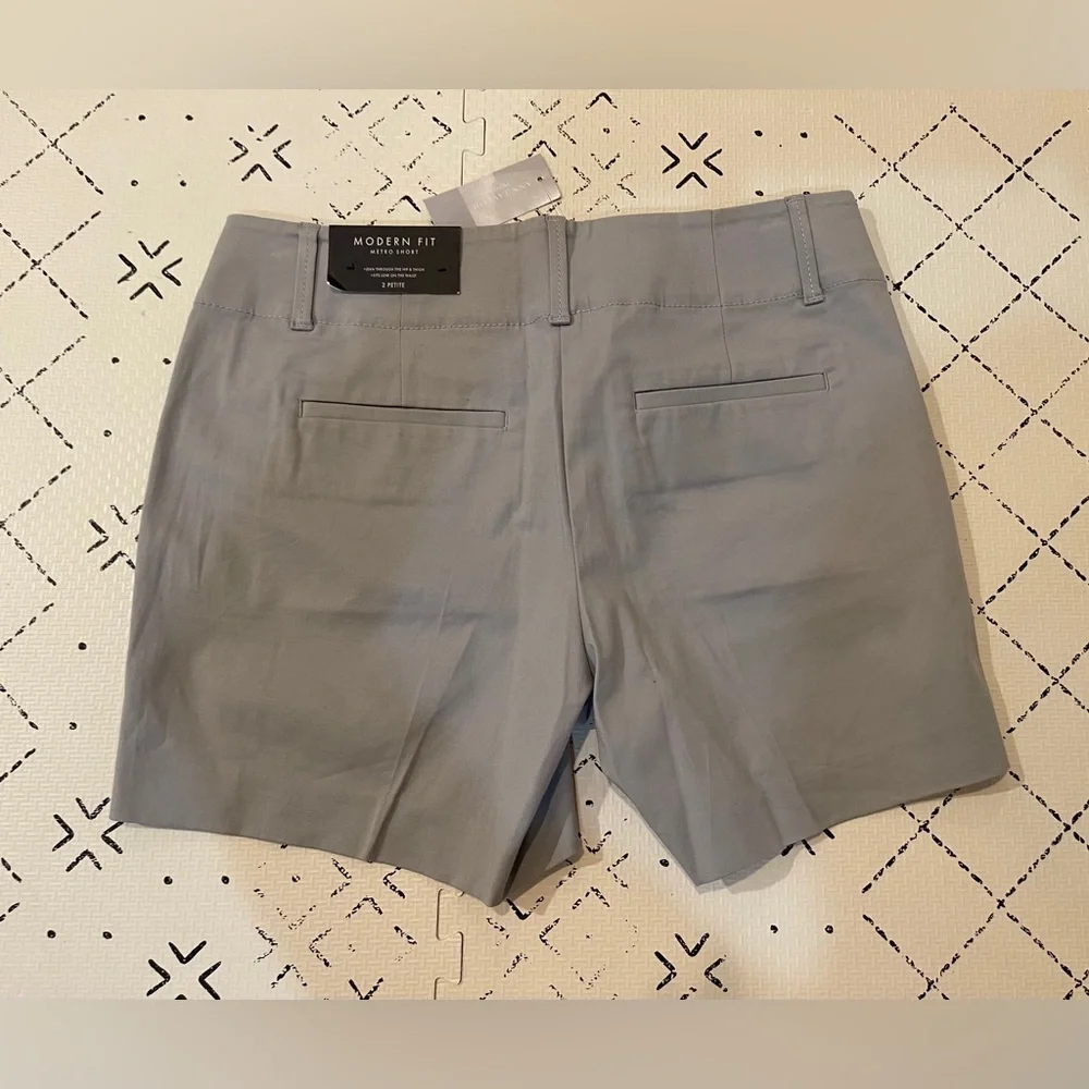 NWT Ann Taylor modern fit metro‎ short 2P